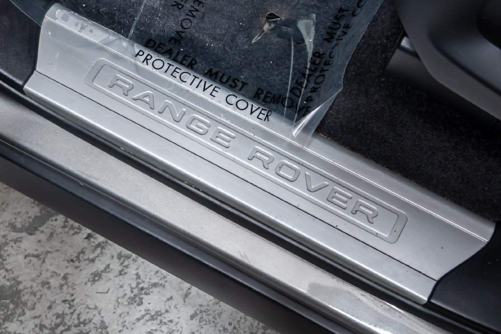 Used 2017 Land Rover Range Rover Supercharged AWD/4WD image 25