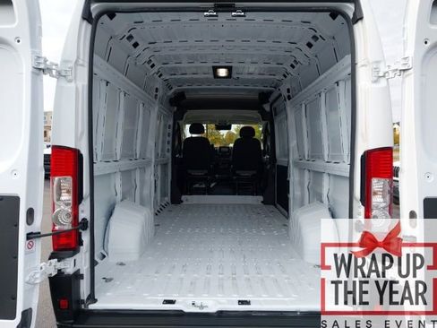 Used 2025 RAM ProMaster 3500 w/ Convenience Group image 23