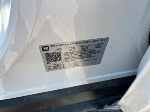 Used 2025 Chevrolet Equinox LT AWD/4WD image 30