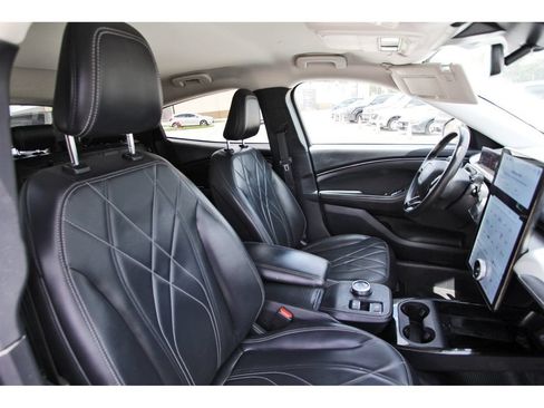 Used 2022 Ford Mustang Mach-E Select w/ Comfort/Technology Package RWD image 25
