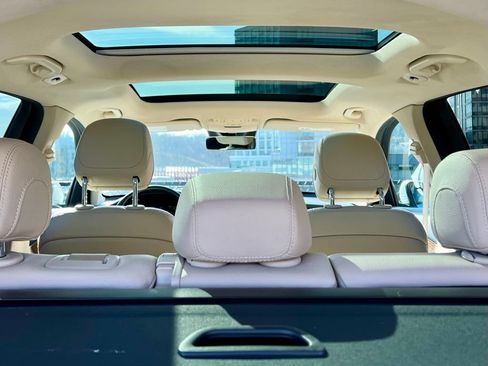 Certified 2022 Mercedes-Benz GLC 300 4MATIC image 35