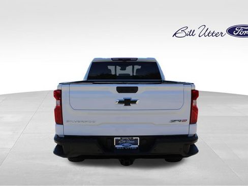 Used 2024 Chevrolet Silverado 1500 ZR2 w/ Technology Package AWD/4WD image 6