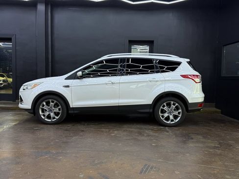 Used 2016 Ford Escape Titanium FWD image 5