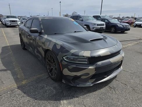 Used 2017 Dodge Charger SRT Hellcat w/ Harman/Kardon Audio Group image 3