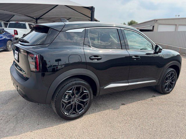 Used 2026 Nissan Kicks SR FWD image 6