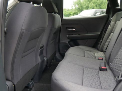 New 2025 Nissan Kicks SV w/ SV Premium Package image 6