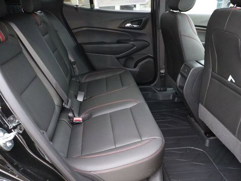 New 2026 Chevrolet Trax RS w/ Sunroof Package image 37