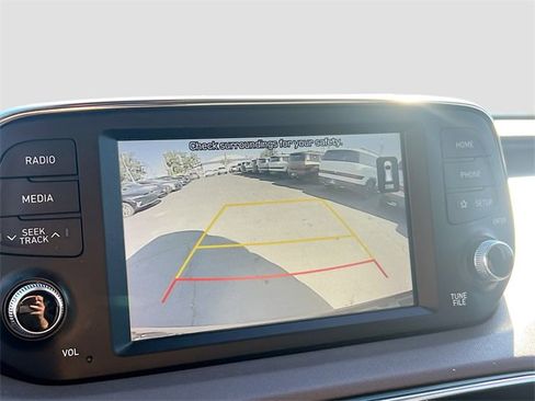 Used 2020 Hyundai Santa Fe SEL image 13