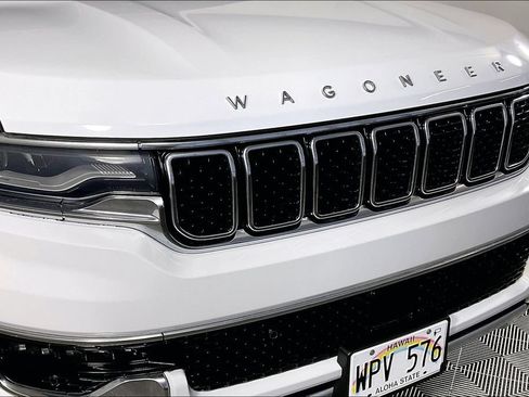 Used 2022 Jeep Wagoneer Series II AWD/4WD image 29