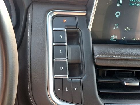 Used 2023 Chevrolet Tahoe LT AWD/4WD image 13