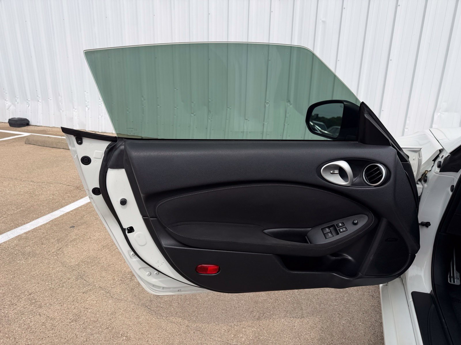 Used 2019 Nissan 370Z Coupe RWD image 28