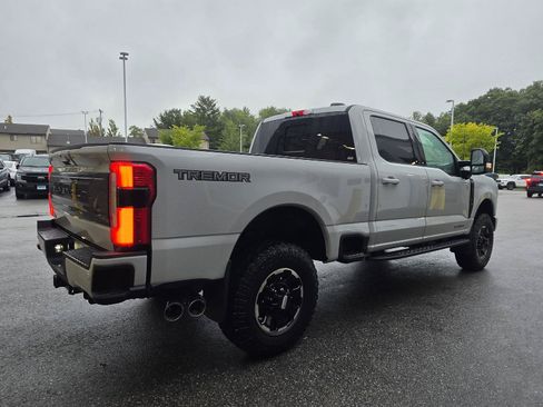 Used 2026 Ford F350 Platinum w/ Tremor Off-Road Package AWD/4WD image 3