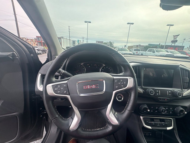 Used 2023 GMC Terrain SLT w/ Tech Package AWD/4WD image 16