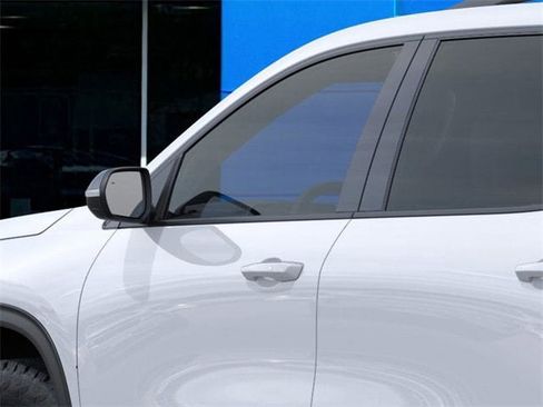 New 2026 Chevrolet Traverse Z71 w/ Driver Confidence Package image 12