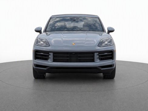 Certified 2024 Porsche Cayenne Coupe AWD/4WD image 5