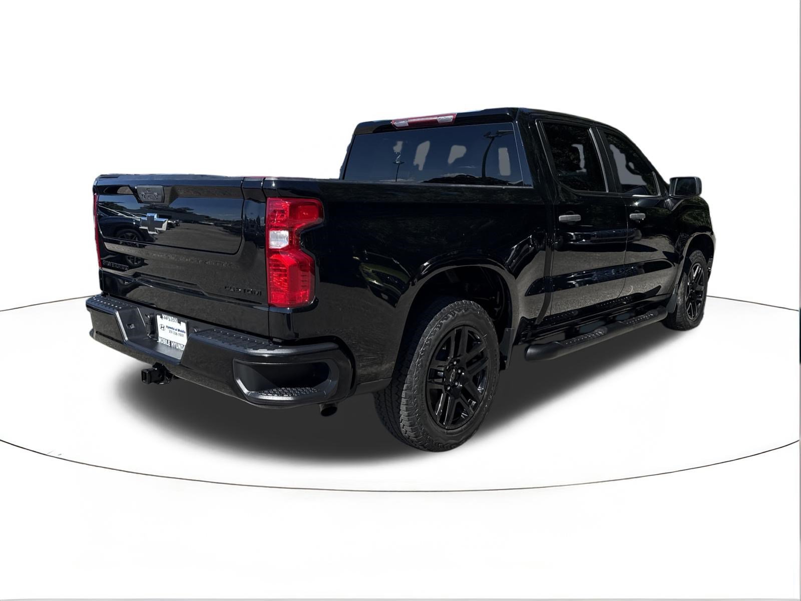 Used 2024 Chevrolet Silverado 1500 Custom w/ Turbomax Blackout Package RWD image 3