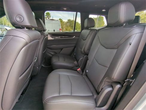 Used 2025 Cadillac XT6 Premium Luxury w/ Technology Package image 17