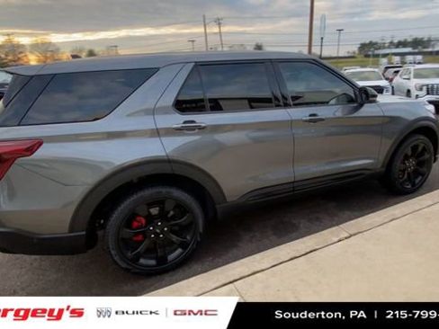 Used 2022 Ford Explorer ST w/ Equipment Group 401A image 10