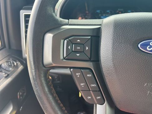 Used 2019 Ford F150 Lariat image 12