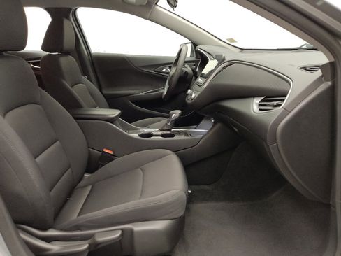 Used 2025 Chevrolet Malibu LT FWD image 21