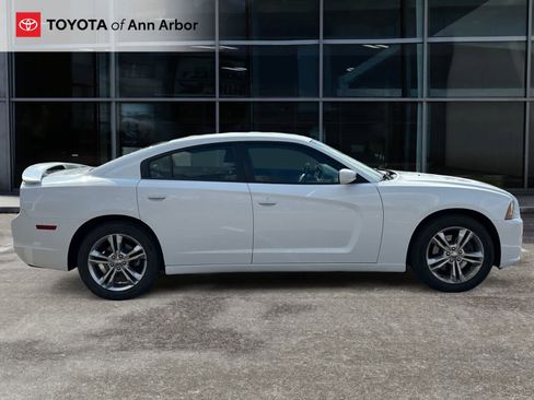 Used 2012 Dodge Charger SXT Plus image 4