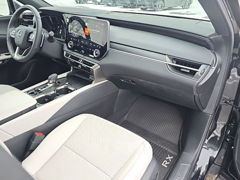 Used 2025 Lexus RX 350h image 25