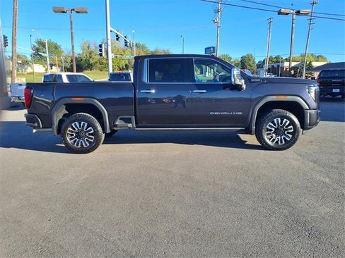 Used 2024 GMC Sierra 2500 Denali Ultimate image 14