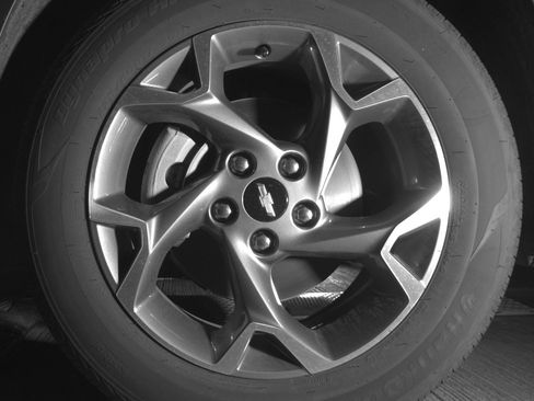 Used 2025 Chevrolet Trax LT image 12