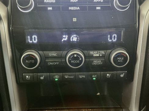 Used 2021 Subaru Ascent Touring w/ Popular Package #2 AWD/4WD image 23