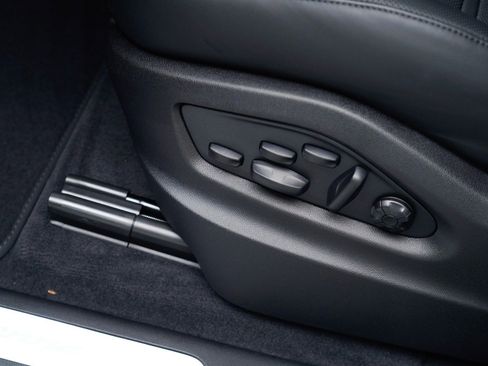 New 2026 Porsche Cayenne image 15