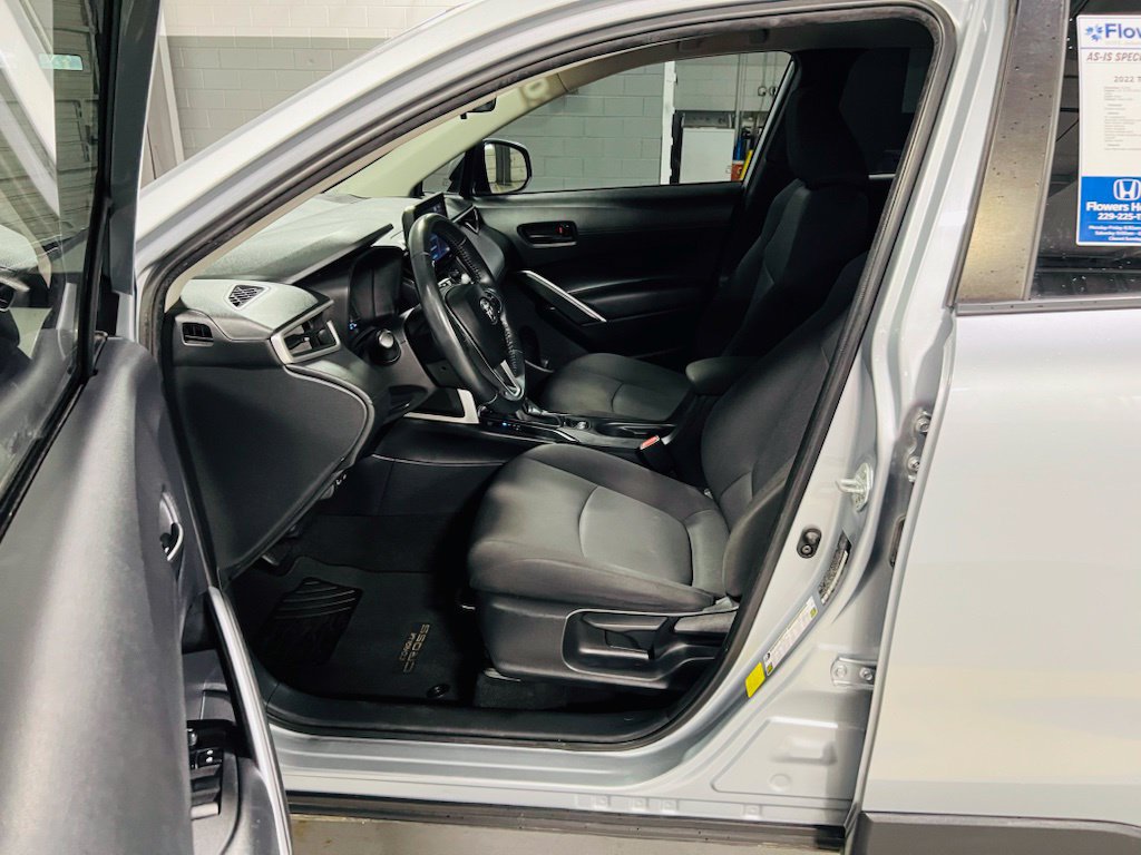 Used 2022 Toyota Corolla Cross LE FWD image 25