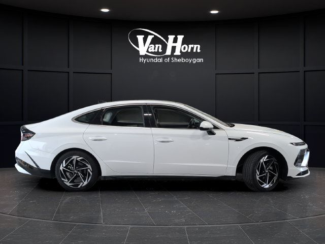Certified 2025 Hyundai Sonata SEL FWD image 8
