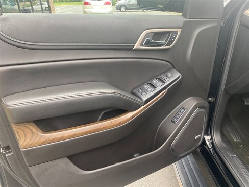 Used 2018 GMC Yukon XL Denali w/ Denali Ultimate Package AWD/4WD image 8