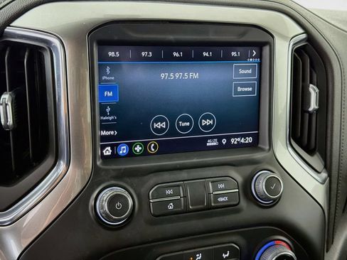 Used 2021 Chevrolet Silverado 1500 LT Trail Boss AWD/4WD image 17