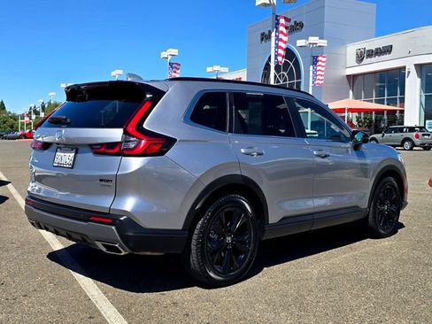 Used 2023 Honda CR-V Sport Touring image 4