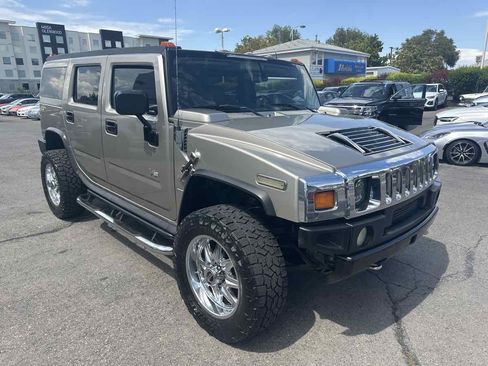 Used 2004 HUMMER H2 image 4