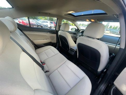 Used 2017 Hyundai Elantra Value Edition w/ Cargo Package FWD image 14