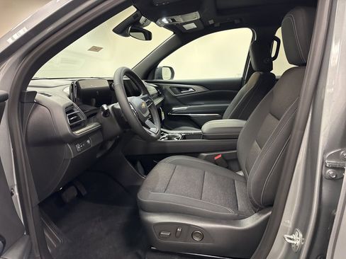 New 2026 Chevrolet Traverse LT w/ Sun and Wheel Package image 21