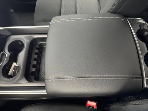 New 2026 RAM 1500 Express AWD/4WD image 41
