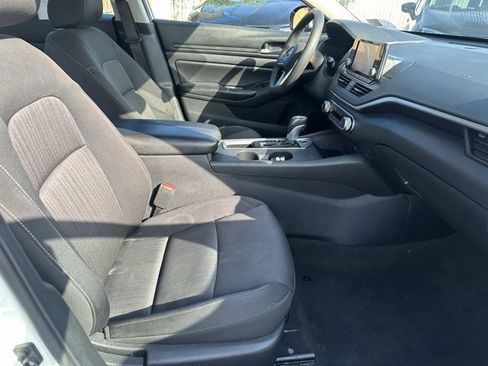 Used 2022 Nissan Altima 2.5 S image 17