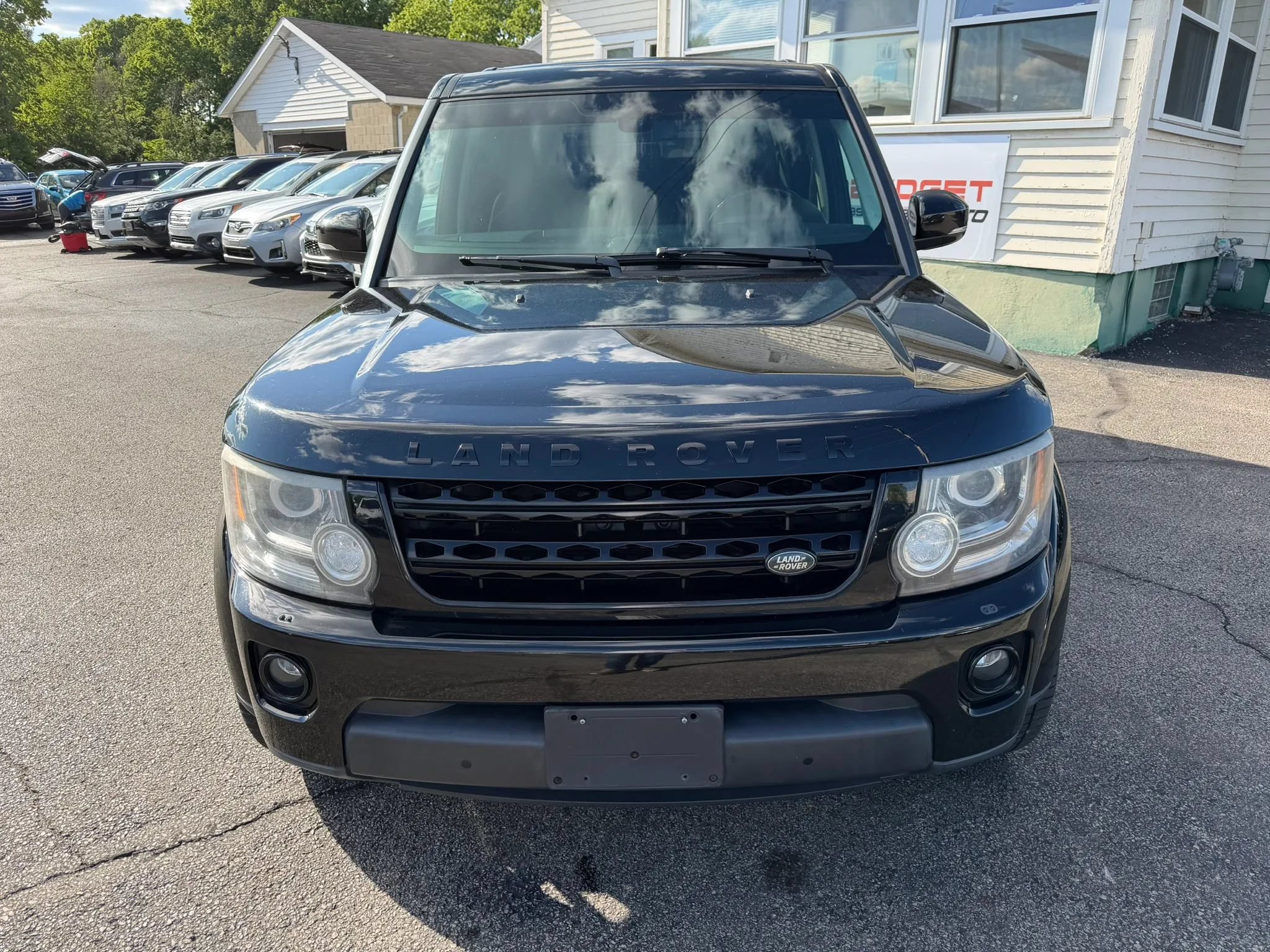 Used 2016 Land Rover LR4 HSE Silver Edition AWD/4WD image 4