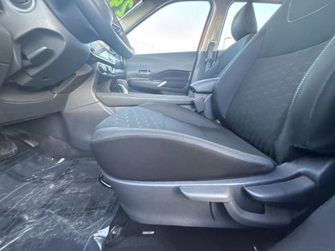 Certified 2024 Nissan Kicks SV image 12
