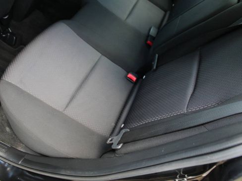 Used 2010 MAZDA MAZDA3 i Touring FWD image 29