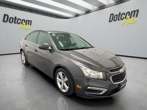 Used 2015 Chevrolet Cruze LT FWD image 6