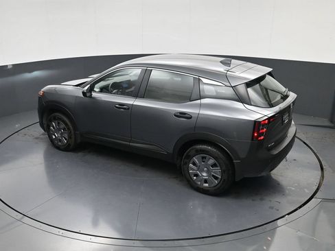 Used 2025 Nissan Kicks S FWD image 29