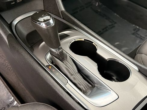 Used 2019 Chevrolet Malibu LT FWD image 28