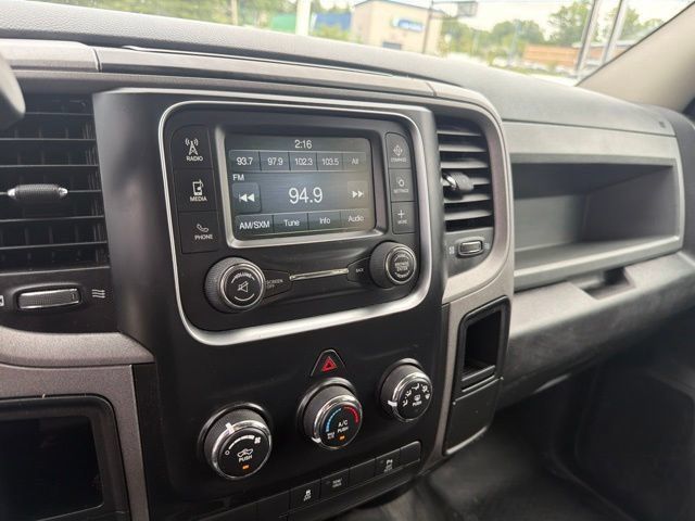 Used 2016 RAM 2500 Tradesman w/ Chrome Appearance Group AWD/4WD image 17