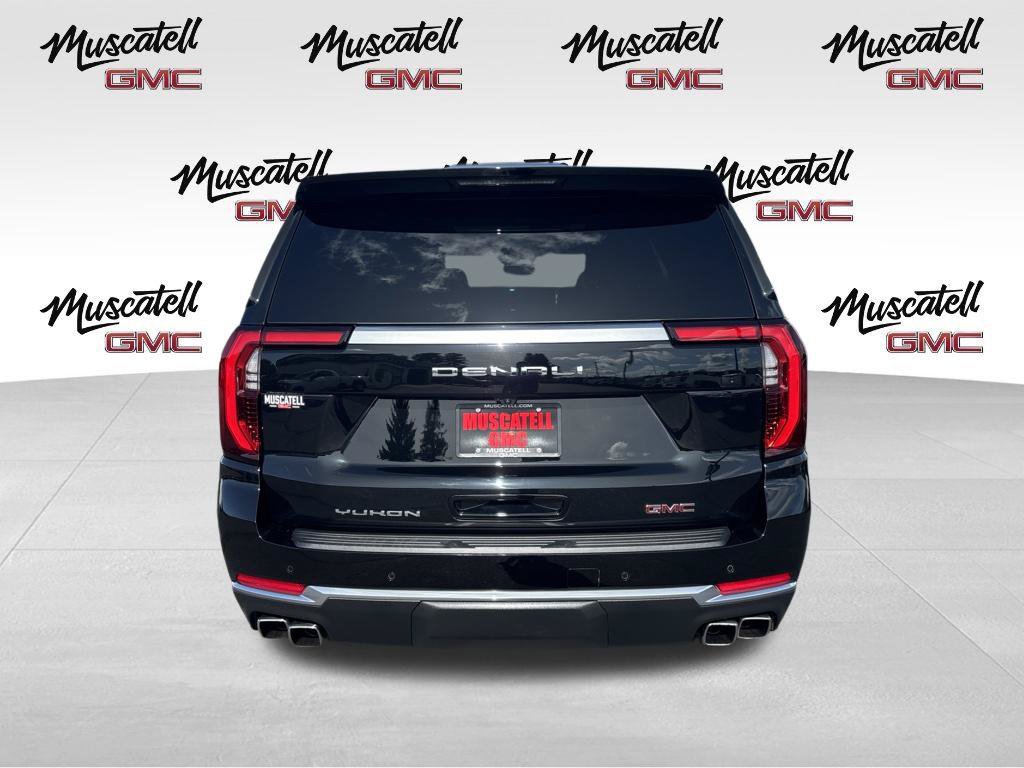 Used 2026 GMC Yukon Denali w/ Sun & Power Step Package AWD/4WD image 4