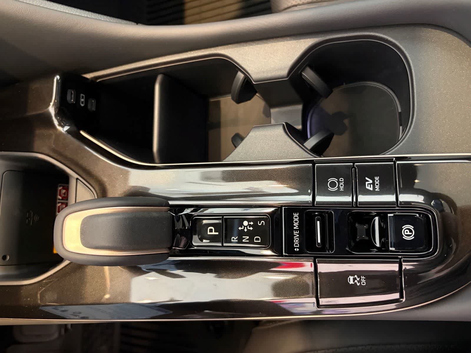 New 2026 Toyota Crown Signia AWD/4WD image 33