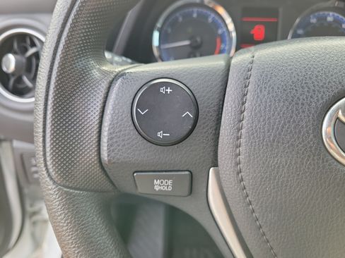 Used 2019 Toyota Corolla LE FWD image 24